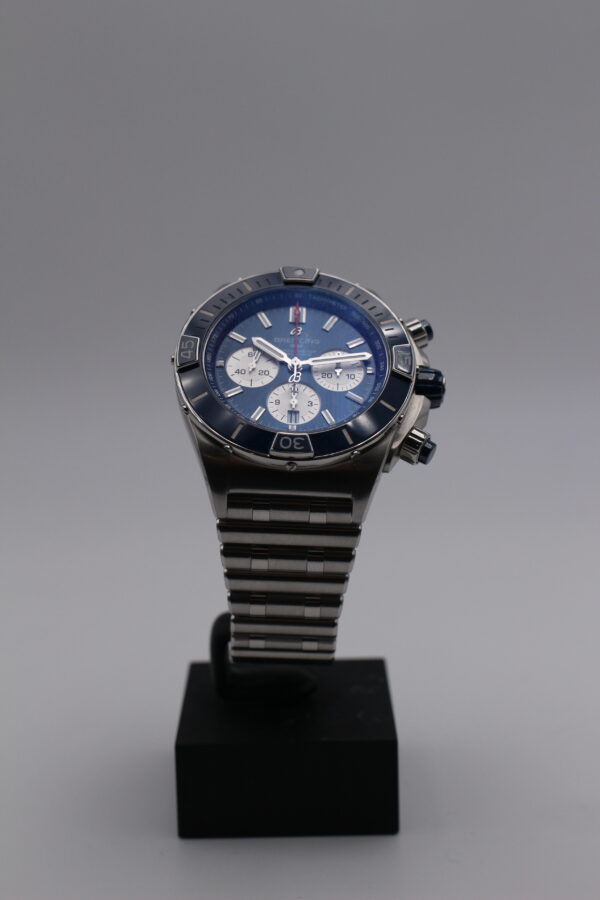 Breitling Super Chronomat B01 44mm – Bild 5